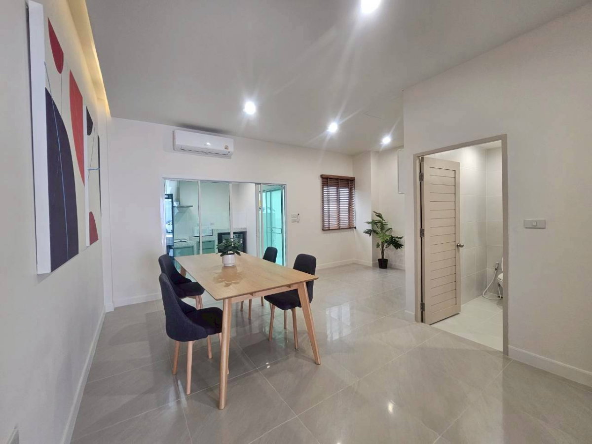 รูป ทาวน์โฮม 3 ชั้น ให้เช่าบ้านกลางเมือง บริติซทาวน์ ศรีนครินทร์  (SPSAD4077) - รูปที่ 6/21