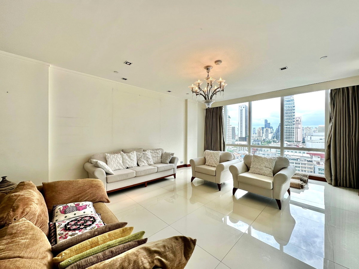 picture Le Raffine 31 | Elegant 3 Bedroom Duplex Condo in Prime Area - BR9210CD - 1/60