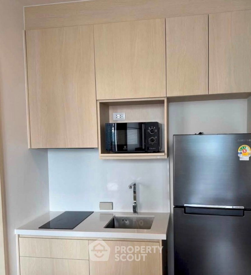picture High-Floor 1-BR, 41 Sqm Noble State 39 Near BTS Phrom Phong (400m) (ID 3063143) - 2/5