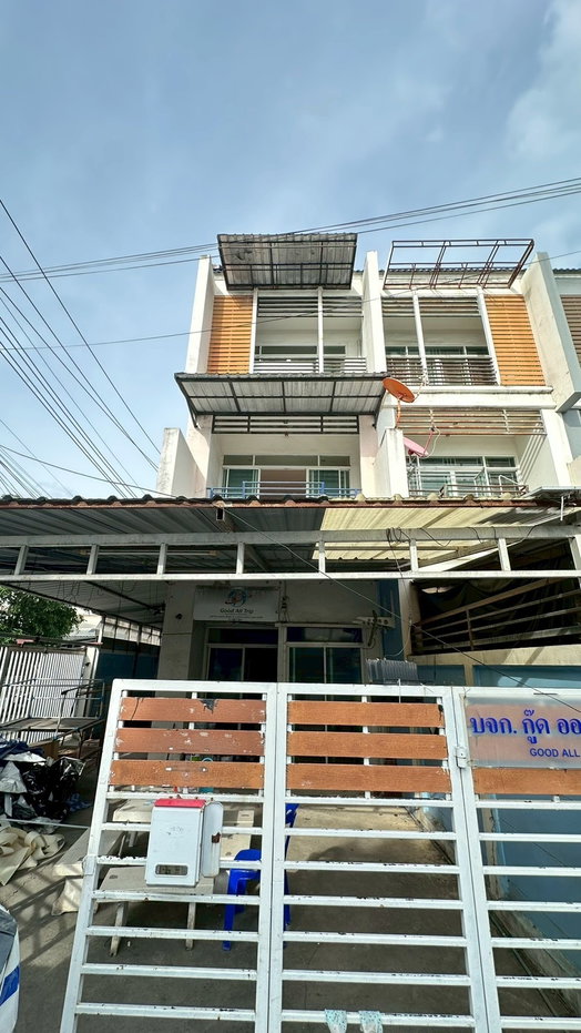 รูป CS624 ขายด่วนวันนี้ 🎯 ทาวน์โฮม 2 ชั้น ตามสภาพ  ซอยนาคนิวาส 48 แยก 14  - รูปที่ 1/14