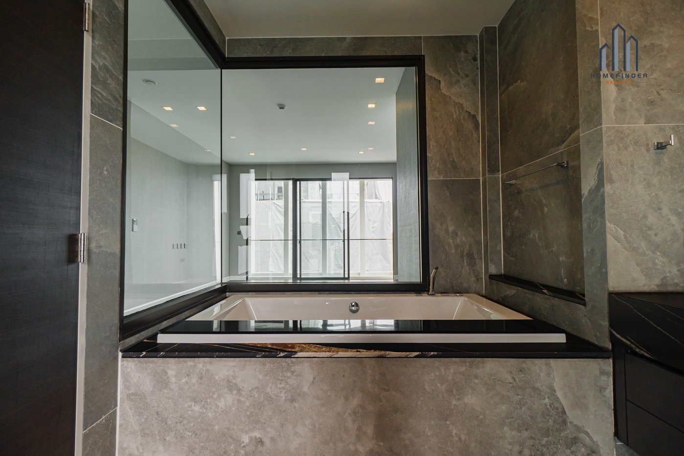 รูป 95E1 – Ninety Five East One 4 bedrooms, for sale - รูปที่ 8/69