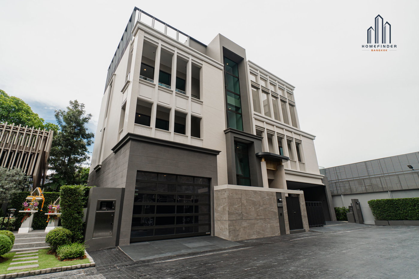 รูป 95E1 – Ninety Five East One 4 bedrooms, for sale - รูปที่ 22/69
