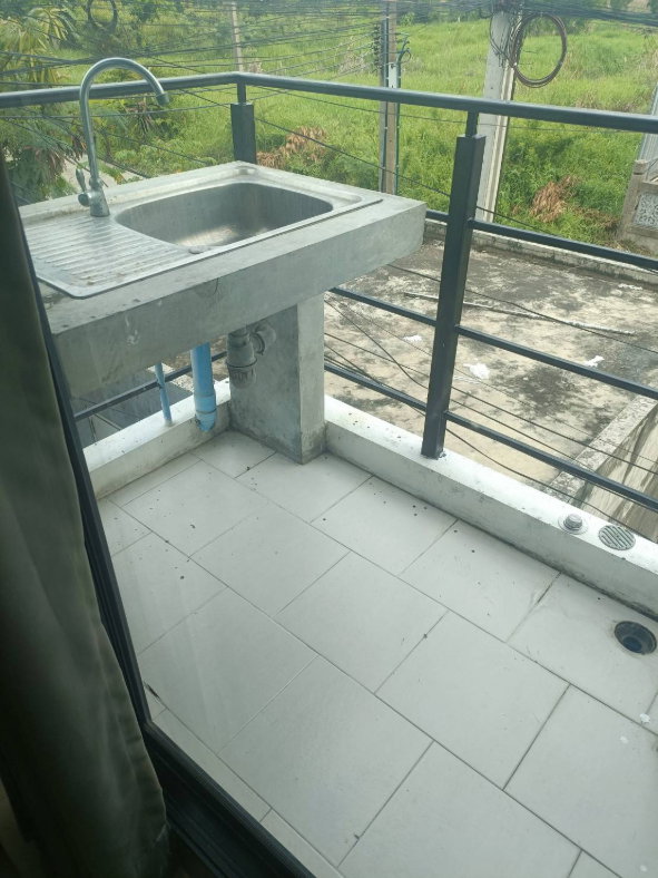 picture The Avenue Spring for rent the best price. - 9/12