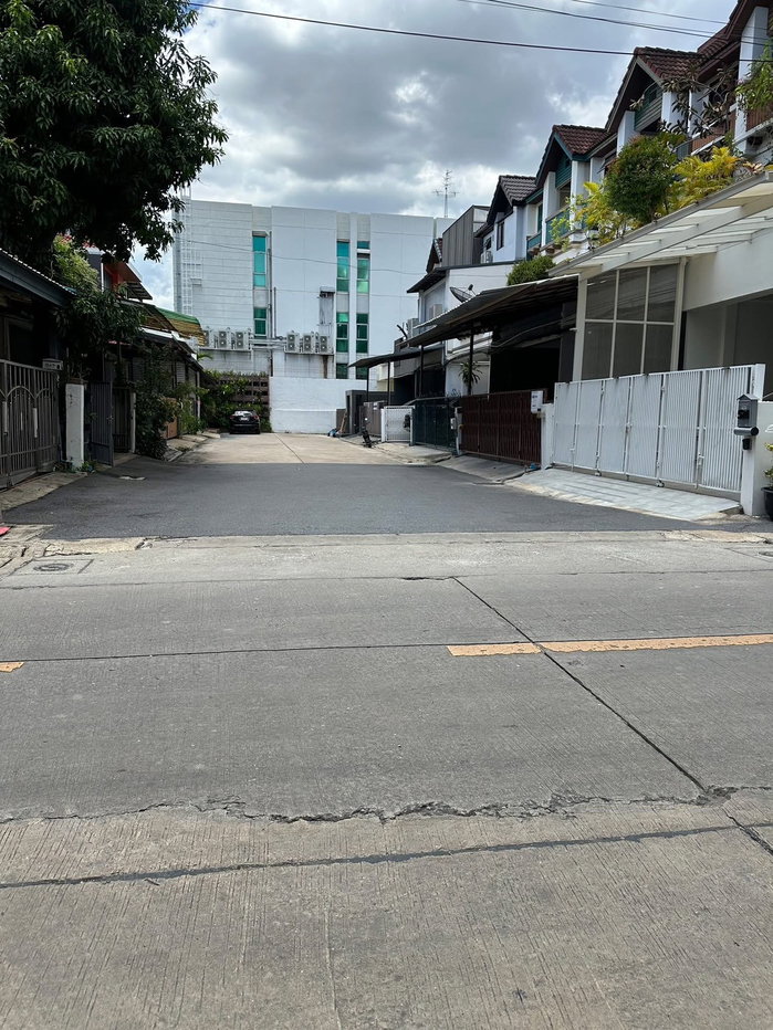 รูป 🏢✨ ขาย / เช่า Rare Item โฮมออฟฟิศ พระราม 9 ซอย 19 (ซอยวัดพระราม 9) ห้องทำงานขนาดใหญ่ 5 ห้อง ทำเลใจกลางเมือง - รูปที่ 3/11