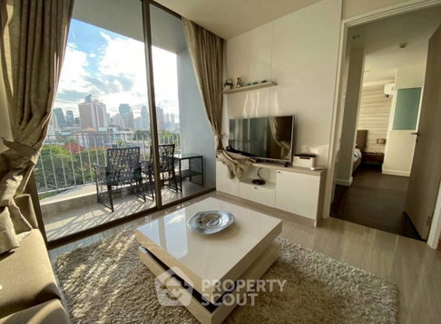 คอนโด 1 ห้องนอน Downtown สุขุมวิท 49 รับสัตว์เลี้ยง ใกล้ BTS พร้อมพงษ์ (ID 3062254)