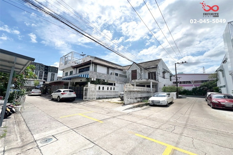 รูป ขายทาวน์เฮาส์ อินทามระ 41 ม.อยู่เจริญ 10 หลังมุม 2ชั้น 33ตร.ว. ใกล้ MRT สุทธิสาร - รูปที่ 1/11