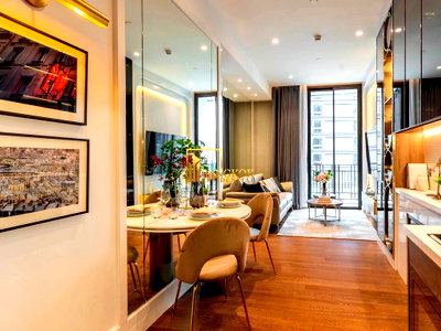 ขายคอนโด : Muniq Langsuan | Beautiful 1 Bedroom Luxury Condo For Sale - BR61822CD