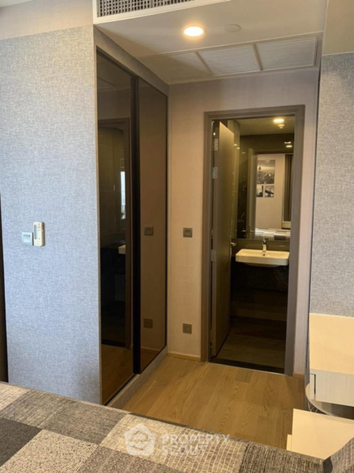 picture Well-Priced 1-BR At Ashton Chula Silom, 100m to MRT Sam Yan (ID 497183) - 5/12