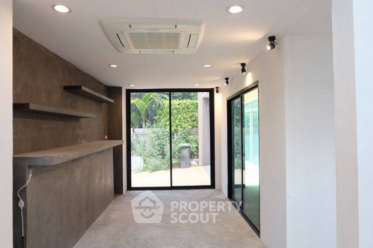 รูป บ้านเดี่ยว 3 ห้องนอน พร้อมเลี้ยงสัตว์ได้ ขายที่ มัณฑนา เลค วัชรพล สายไหม (ID 3023039) - รูปที่ 6/6