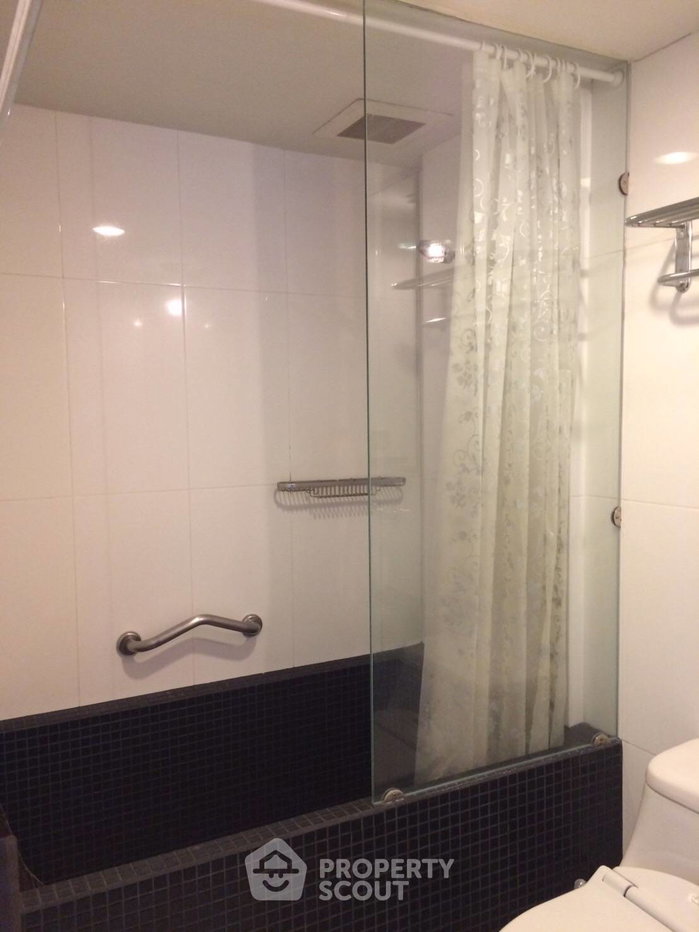 picture High-Floor 2-BR 95 Sqm Urbana Langsuan, 400m to BTS Ratchadamri (ID 514159) - 9/14