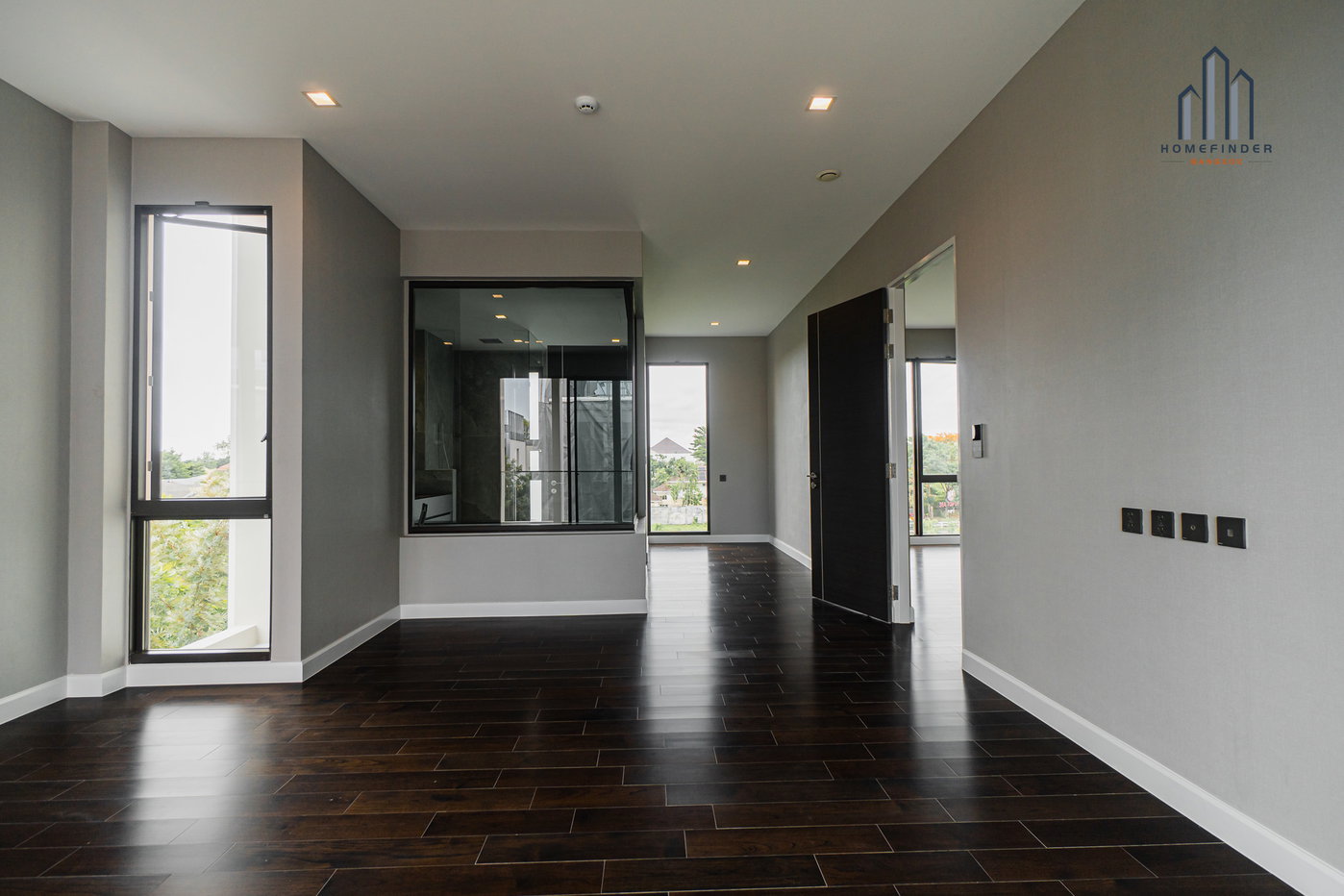 รูป 95E1 – Ninety Five East One 4 bedrooms, for sale - รูปที่ 10/69