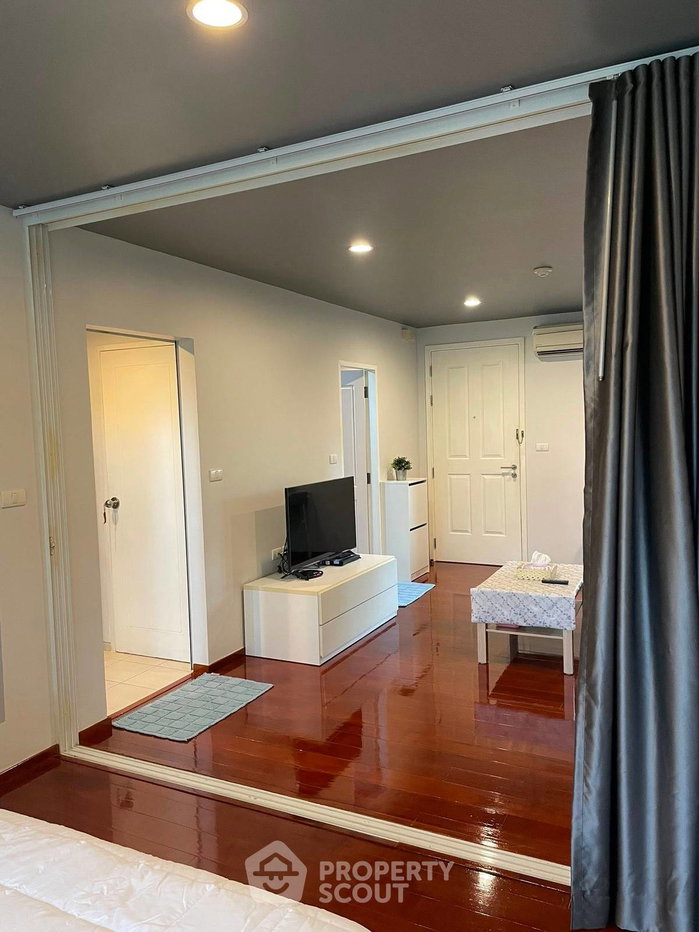 รูป คอนโด 1 ห้องนอน 40 ตร.ม. ที่ Hive สุขุมวิท 65 ใกล้ BTS เอกมัย 300 ม. (ID 551967) - รูปที่ 7/9