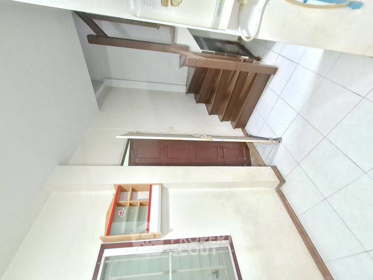 รูป ทาวน์โฮม 3 ห้องนอน ขายได้ เลี้ยงสัตว์ได้ บ้านทิวตะวัน ลำโพ บางบัวทอง (ID 3061498) - รูปที่ 1/6