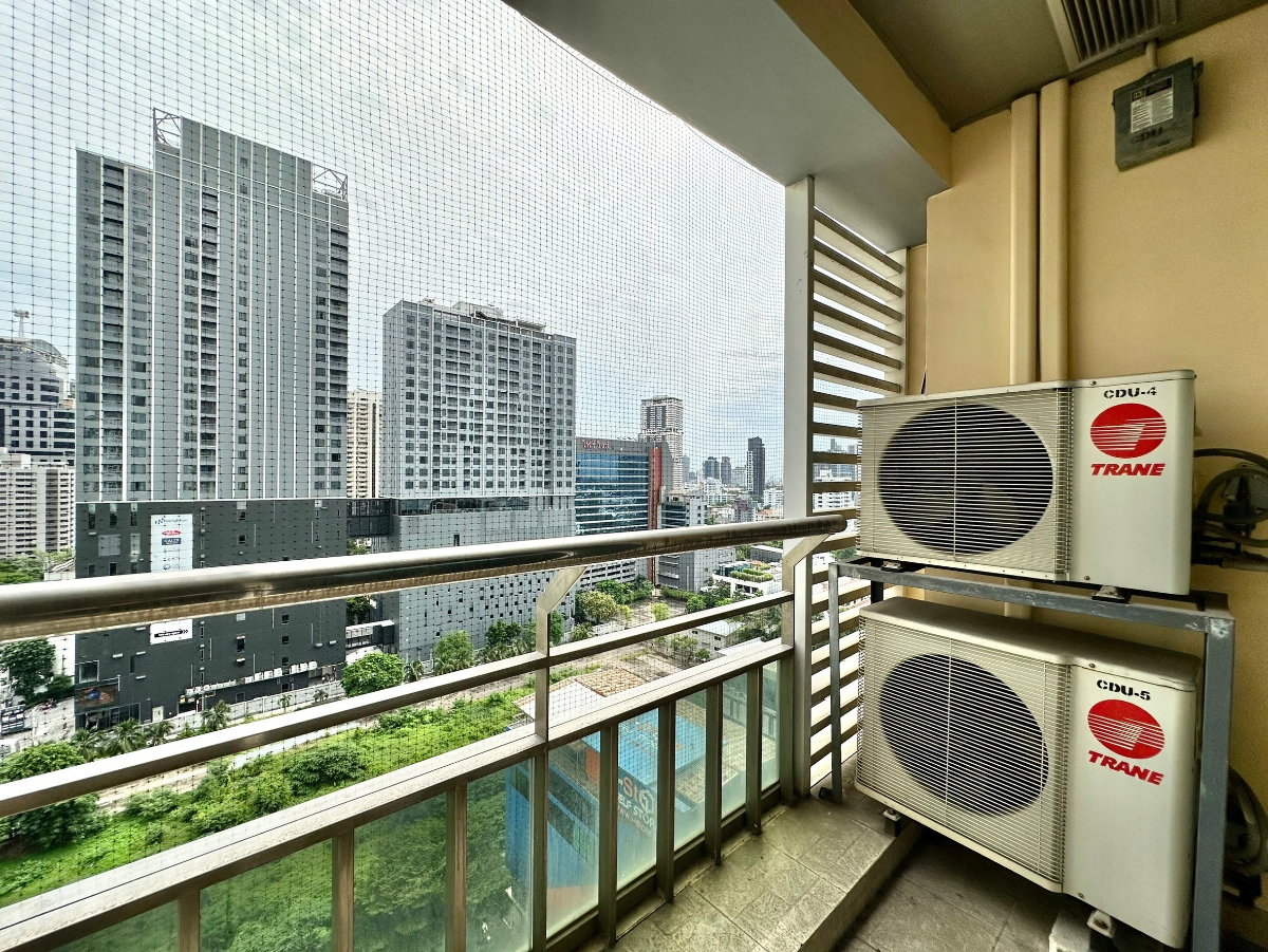 picture Ideal 24 | Elegant 4 Bed Luxury Condo in Phrom Phong Area - BR14992CD - 35/52
