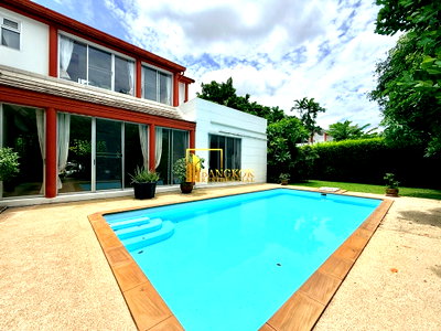 Houses for rent St. Andrews International School Bangkok : Expansive 4 Bedroom House With Pool Near Thonglor Area - BR28183SH