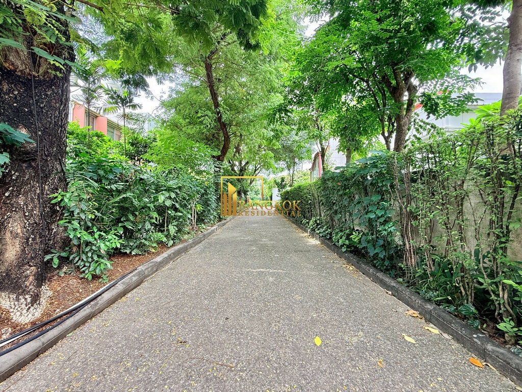 picture Expansive 4 Bedroom House With Pool Near Thonglor Area - BR28183SH - 3/38