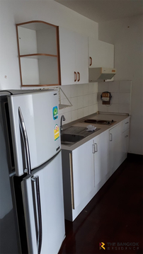 Petch 9 Tower Special Unit, Stunning Views near Airport Rail Link Phaya Thai Station