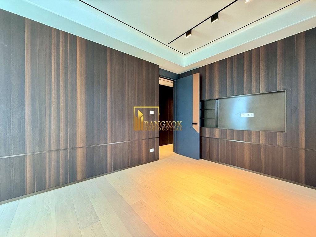 รูป Culture 188 | Modern 5 Bedroom Luxury House on Rama 9 Road - BR28356SH - รูปที่ 17/49