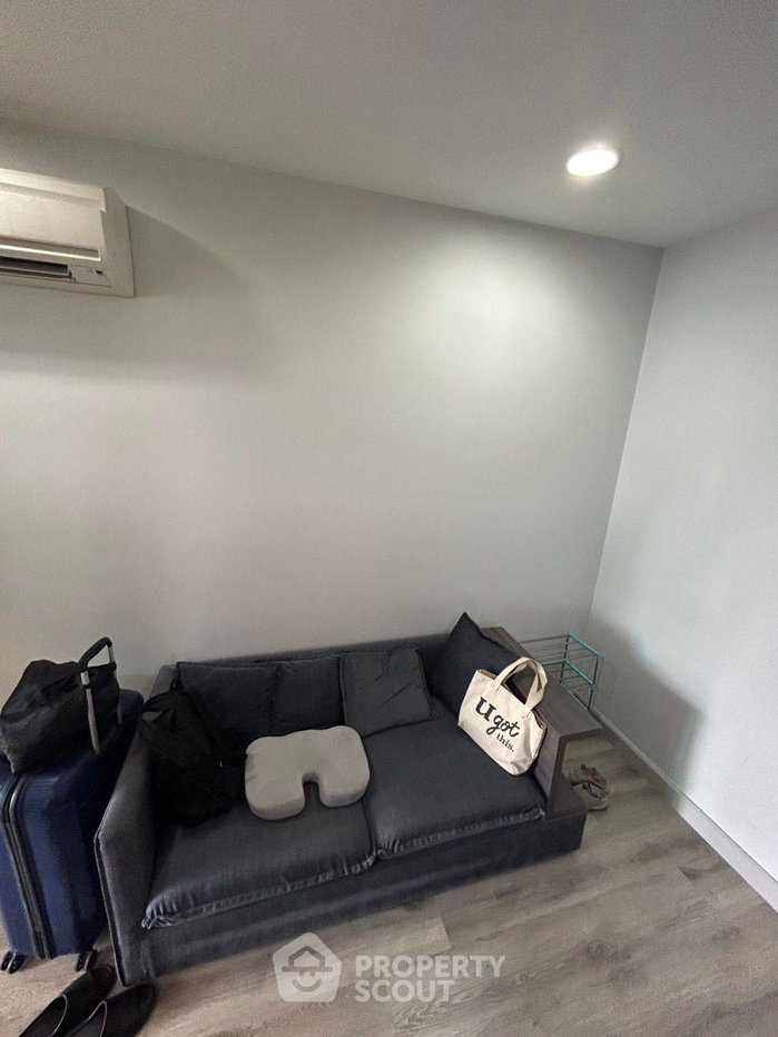 picture 1-BR 37 Sqm Condo At Centric Sathorn-St. Louis, 200m to BTS Saint Louis (ID 96582) - 3/17