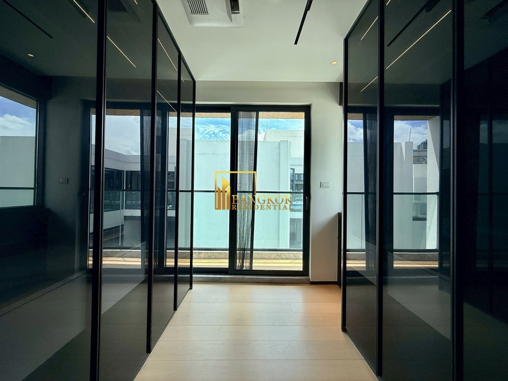 รูป Culture 188 | Modern 5 Bedroom Luxury House on Rama 9 Road - BR28356SH - รูปที่ 33/49