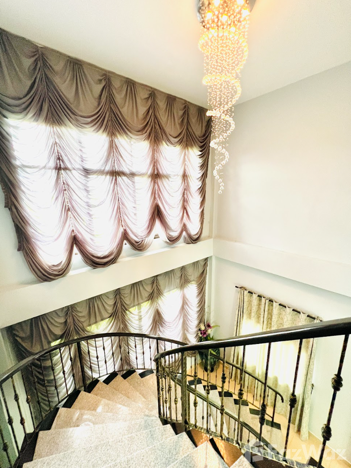 picture Spacious Pool Villa for Sale 1961556 - 24/40