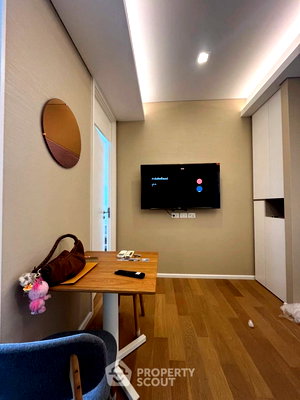 Condos for rent : 1-BR Condo At The Saint Residences, 100m to MRT Phahon Yothin (ID 3064897)