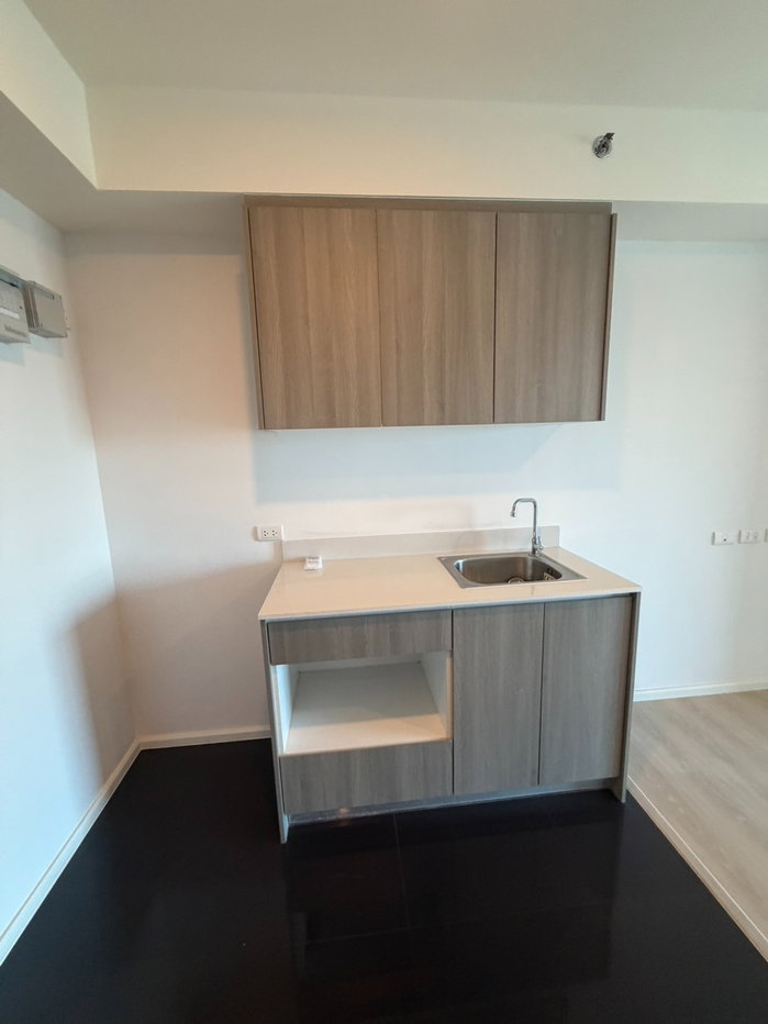 picture Condo for rent A space Mega, next to Ikea - 8/10