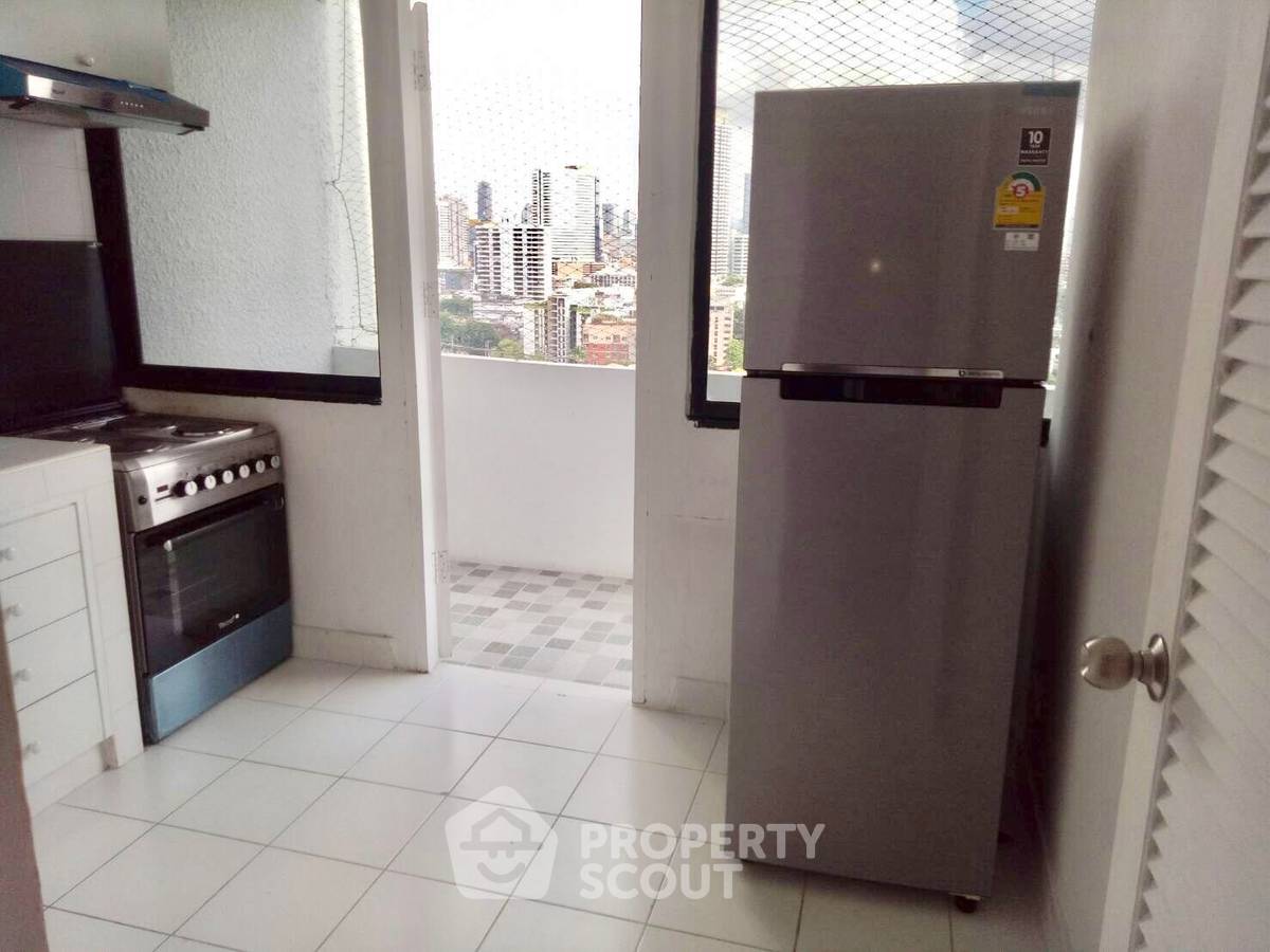 รูป คอนโด 3 ห้องนอน ชั้น 16 พื้นที่ 170 ตร.ม. The Royal Navin Tower ใกล้ MRT คลองเตย (ID 775809) - รูปที่ 17/19
