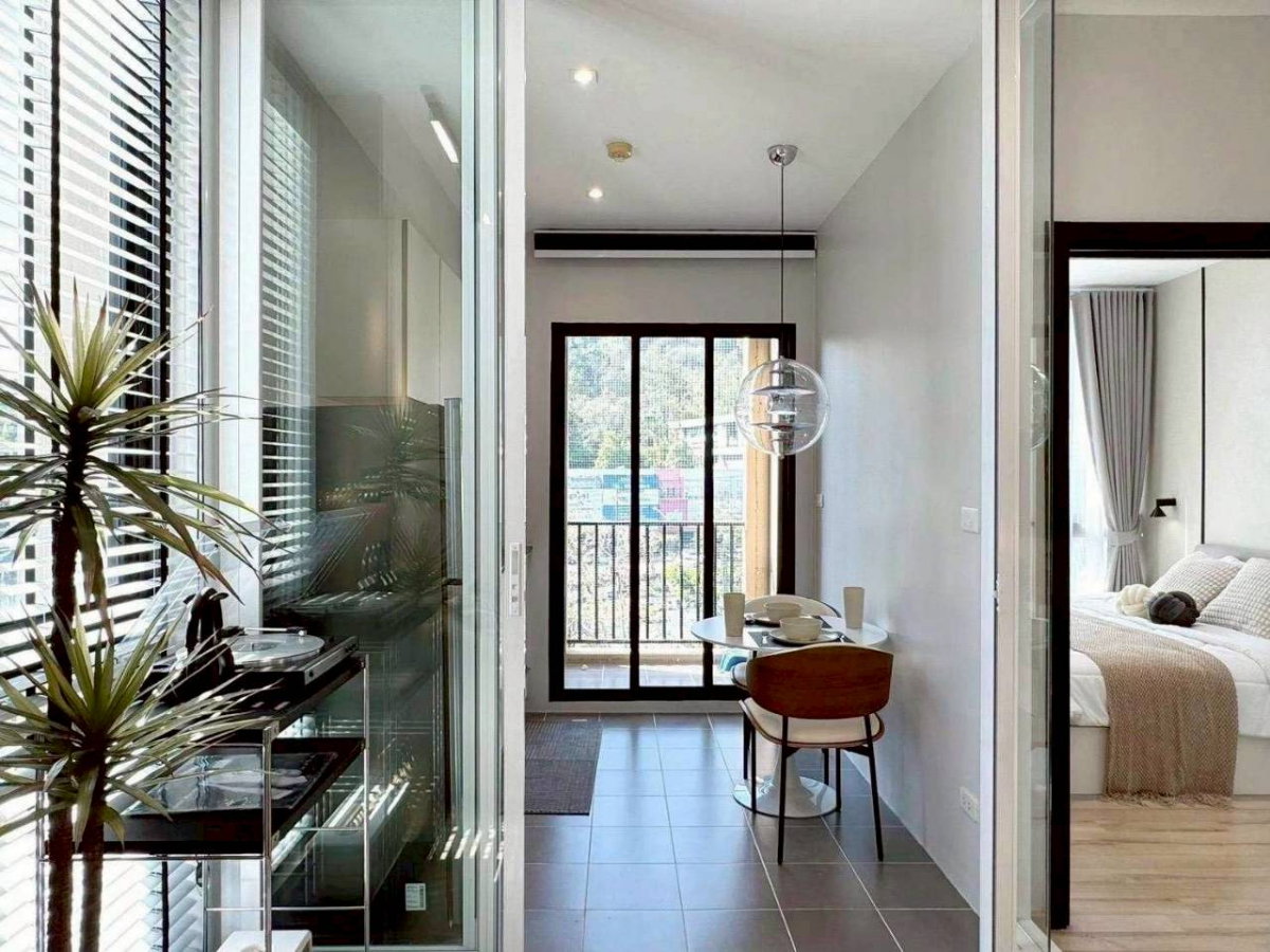 picture The Base Uptown For Sell WR-04646 - 5/14