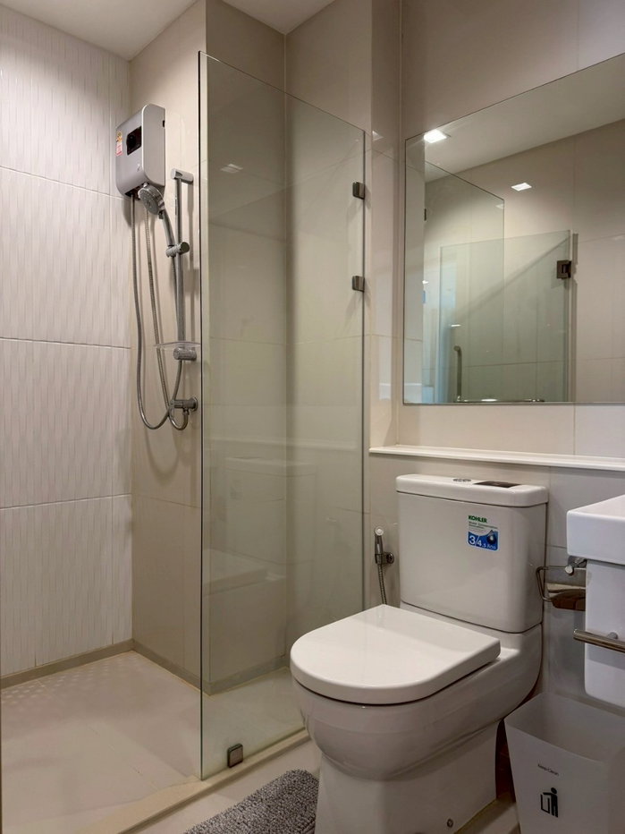 picture Condo for rent Life One Wireless - 6/23