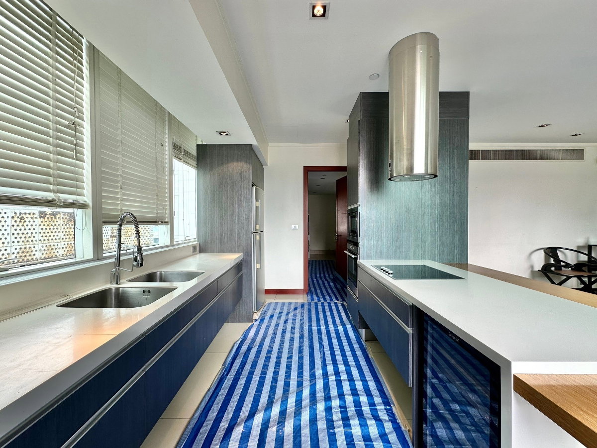 picture Le Raffine 31 | Elegant 3 Bedroom Duplex Condo in Prime Area - BR9210CD - 6/60