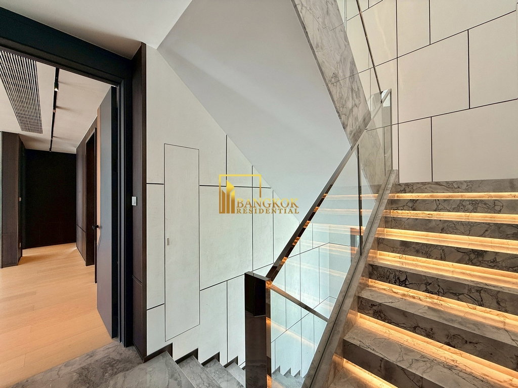 รูป Culture 188 | Modern 5 Bedroom Luxury House on Rama 9 Road - BR28356SH - รูปที่ 36/49