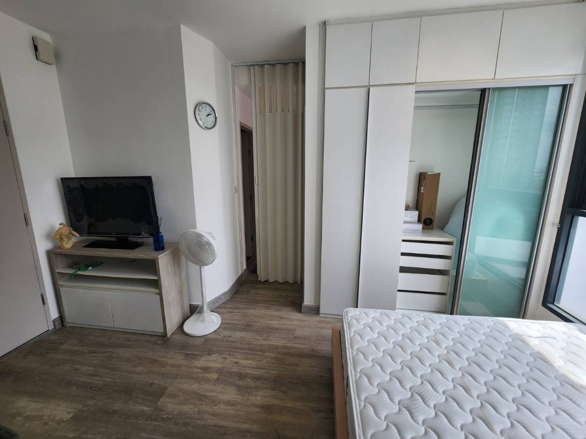 รูป  ให้เช่า ห้องสวย ไอดีโอ โมบิ สาทร ( Ideo mobi sathorn ) ติด BTS ธนบุรี  50 เมตร พร้อมเฟอร์ เพียง 12,000 บาท   - รูปที่ 5/15