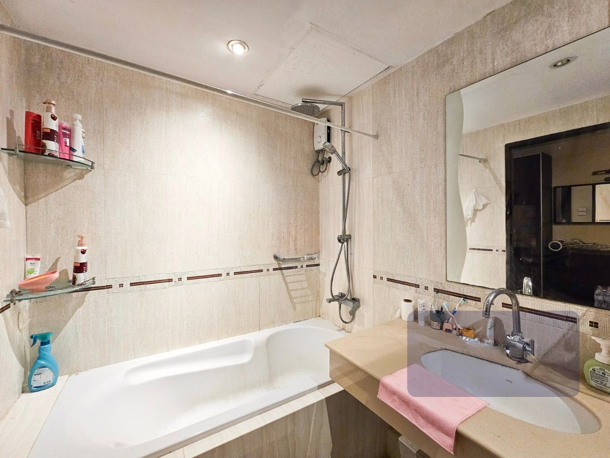รูป Supalai Place Sukhumvit 39 | เฟอร์นิเจอร์และเครื่องใช้ไฟฟ้า - รูปที่ 11/12