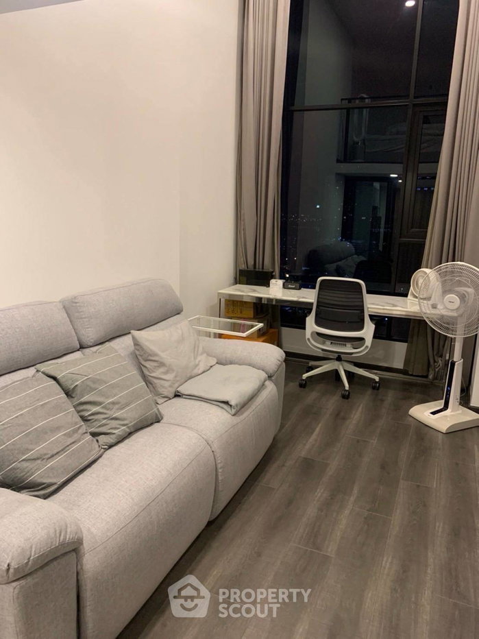 picture 1-BR 39 Sqm 17th-Floor Condo For Sale, Knightsbridge Space Ratchayothin, BTS Ratchayothin (ID 2203114) - 2/7