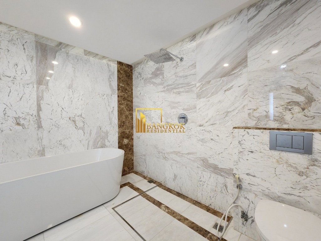 picture H Sukhumvit 43 | Beautiful 4 Bedroom Duplex Penthouse Condo - BR16251CD - 31/50