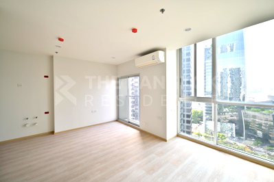 Condos for sale : Noble Revolve Ratchada 2 Condo That Meets All City Dwellers Lifestyles near MRT Cultural Center of Thailand Station