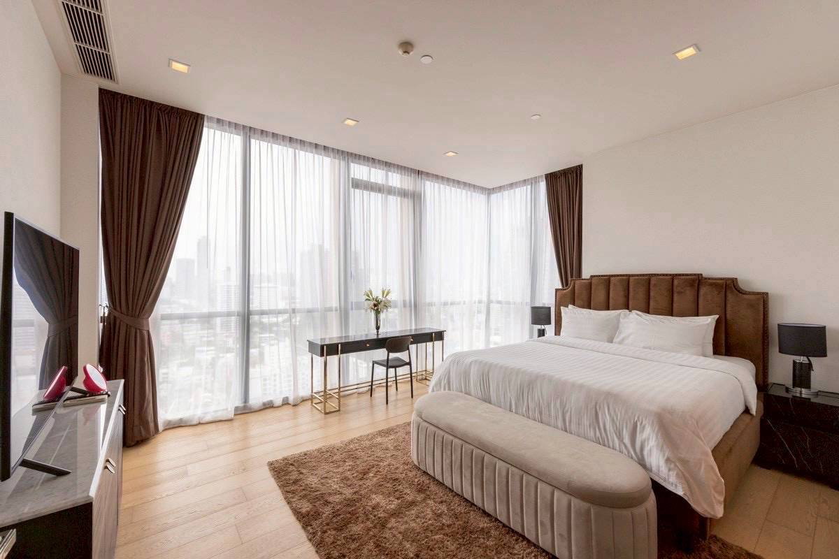 picture Renting The Monument Thonglor 2bed nice decor no pet - 8/10