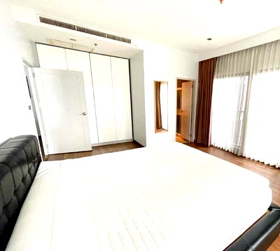 Condos for sale : 200m To BTS Ekkamai | 2-BR Noble Reveal Ekamai For Sale (ID 3060365)