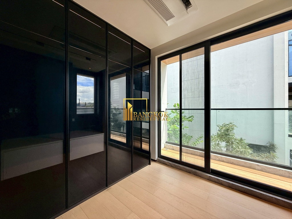 รูป Culture 188 | Modern 5 Bedroom Luxury House on Rama 9 Road - BR28356SH - รูปที่ 15/49