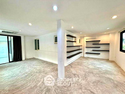 บ้านเดี่ยว รพ.ซีจีเอช สายไหม : บ้านเดี่ยว 3 ห้องนอน พร้อมเลี้ยงสัตว์ได้ ขายที่ มัณฑนา เลค วัชรพล สายไหม (ID 3023039)