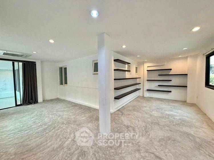 รูป บ้านเดี่ยว 3 ห้องนอน พร้อมเลี้ยงสัตว์ได้ ขายที่ มัณฑนา เลค วัชรพล สายไหม (ID 3023039) - รูปที่ 1/6