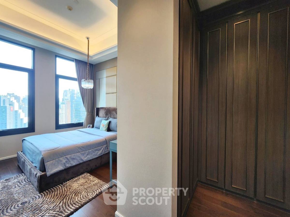 picture 3-BR 152 Sqm Condo At The Diplomat 39, 100m to BTS Phrom Phong (ID 2559687) - 9/14