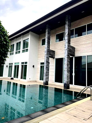 บ้านเดี่ยว เขตบึงกุ่ม : ขายบ้านเดี่ยว 2 ชั้น หรูมีสไตล์ หมู่บ้านไพรเวท เนอวาน่า ซอยโยธินพัฒนา 9 ถนนประดิษฐ์มนูธรรม เขตบางกะปิ 259.3 ตรว.924 ตรม. 5 นอน 6น้ำ 