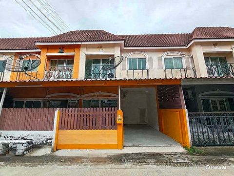 ให้เช่าทาวน์เฮ้าส์ 3 นอน 2 น้ำ ม.ชนันธร วินมิลล์ เพชรเกษม 69 บ้านรีโนเวทใหม่ 10,000/เดือน