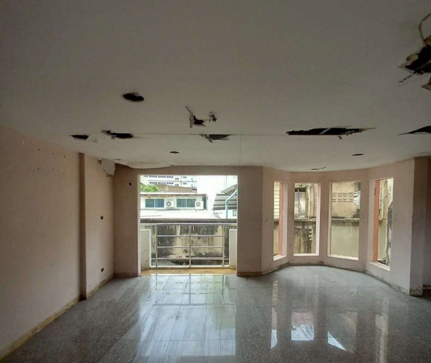 picture SHOP HOUSE 15.5 Sq.w. Bang Rak Bangkok for 14.6M - 3/10