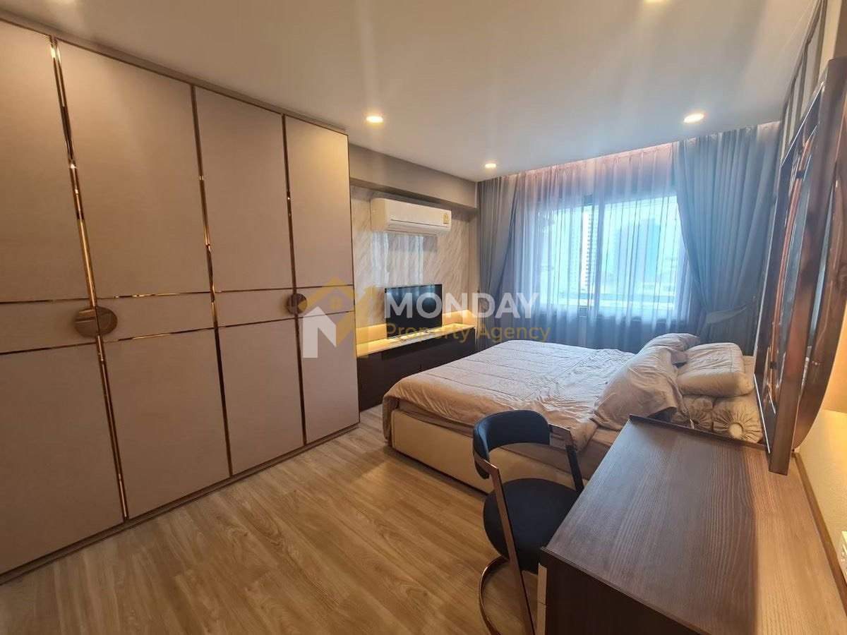 รูป 🔥 ห้องว่าง พร้อมเข้าอยู่! รอยัล คาสเทิล รีบจองก่อนหลุด 🔥MD-26066262 - รูปที่ 1/17