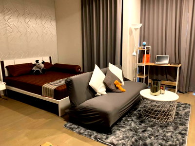 คอนโดให้เช่า : Ashton Chula Silom【𝐑𝐄𝐍𝐓】🔥ห้องดีไซน์โมเดิร์นโทนเข้มสุดเท่ ฟังก์ชันครบครันเป็นสัดส่วน🔥 ติดต่อไลน์ไอดี: @hacondo