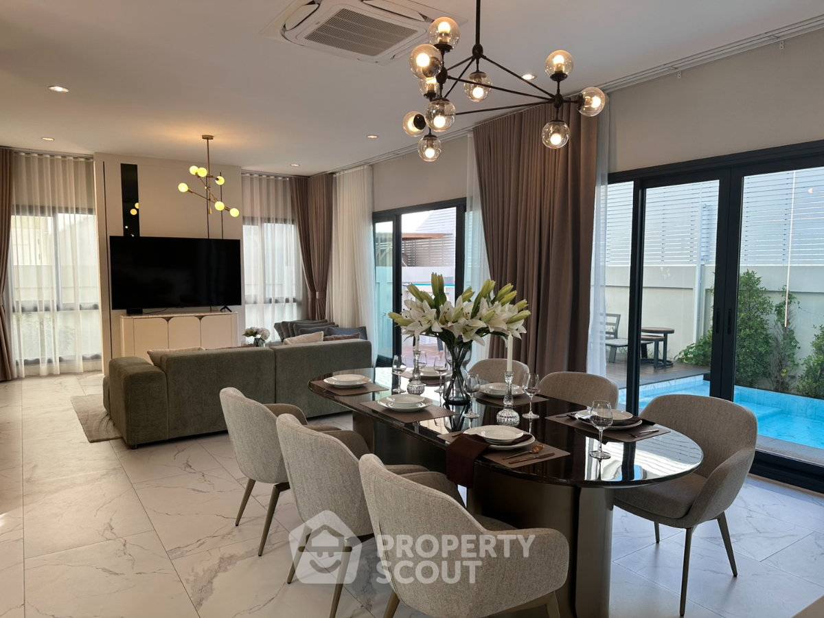รูป บ้าน 4 ห้องนอน ขาย The Lavish พัทยา นาเกลือ (พื้นที่ 350 ตร.ม.) (ID 3042070) - รูปที่ 9/17