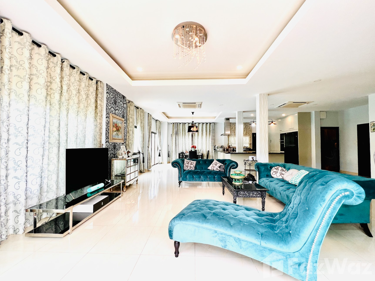 picture Spacious Pool Villa for Sale 1961556 - 22/40